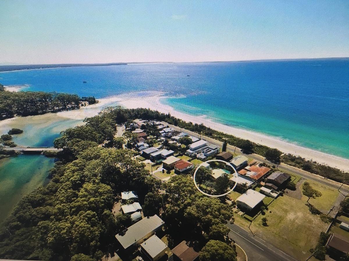 Vincentia NSW Perths Hotel