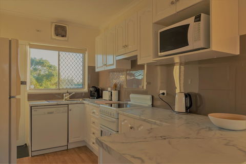 Henley Beach South, Amazing Views, Huge Private Balcony! - Perths Hotel 12