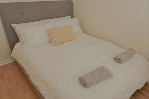 Henley Beach South, Amazing Views, Huge Private Balcony! - Perths Hotel 15
