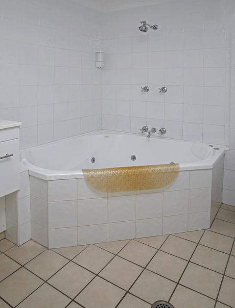 Aston Motel Yamba - Perths Hotel 30