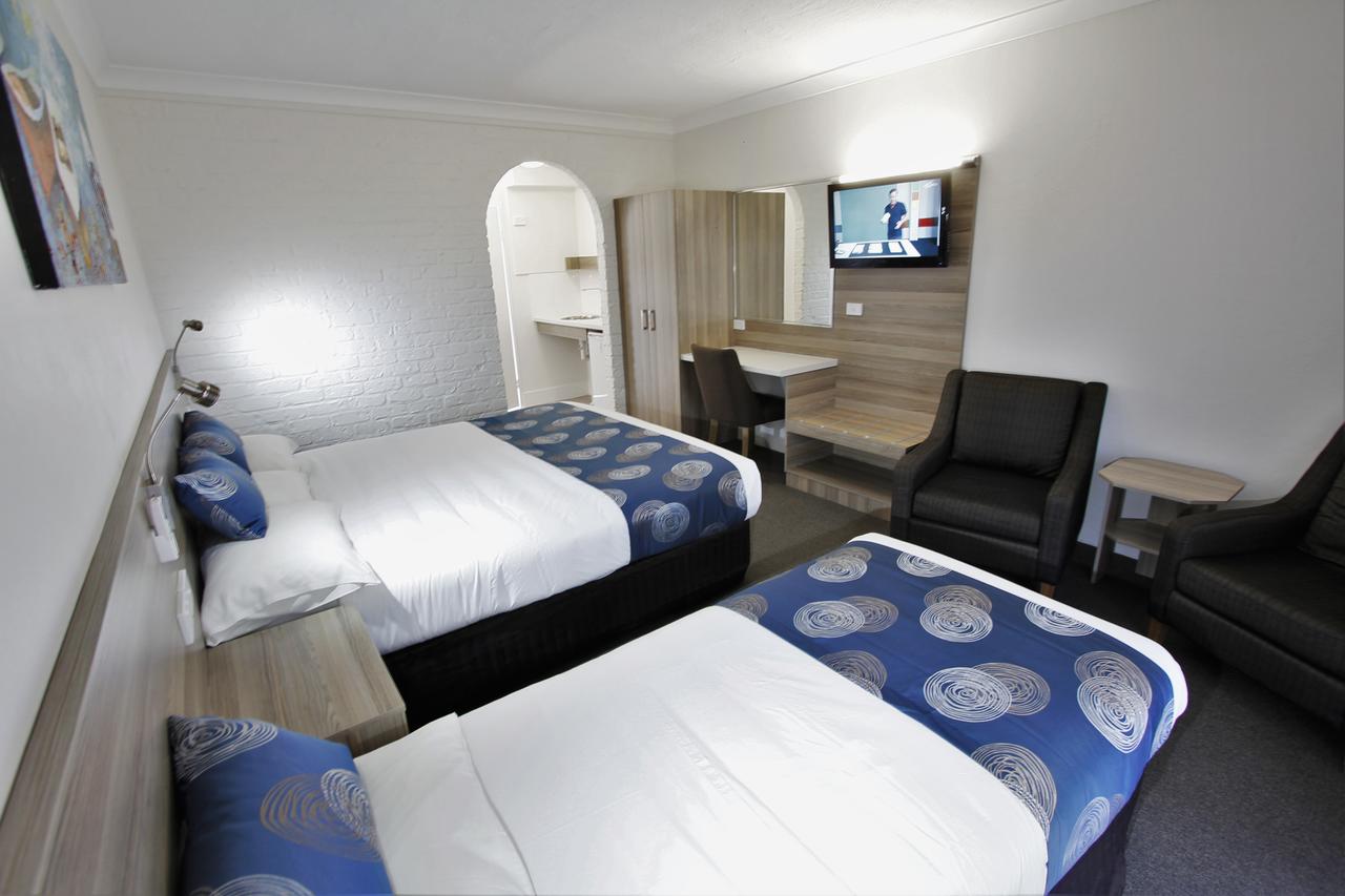 Yamba NSW Perths Hotel