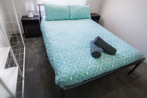 Waterfront On Jefferson, At Wellington Marina, SA - Perths Hotel 16