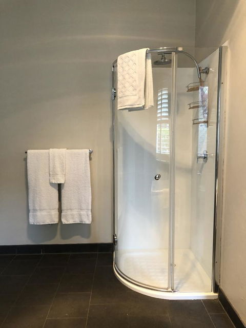 Belmore Cottage - Perths Hotel 12