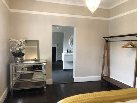 Belmore Cottage - Perths Hotel 17