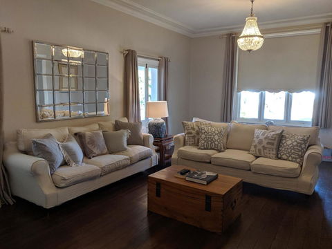 Belmore Cottage - Perths Hotel 19
