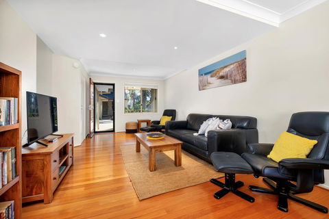Casuarina 1 - Perths Hotel 3