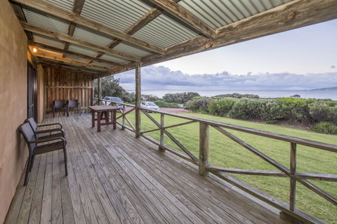 Chandlers Smiths Beach Villas - Perths Hotel 11