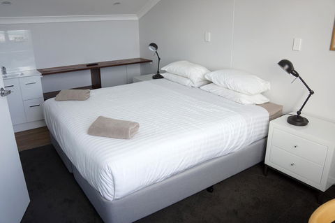 Oceanside 23 - Perths Hotel 9