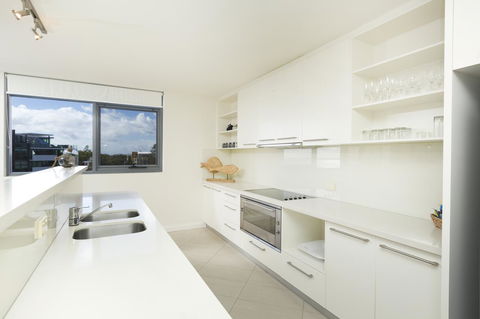Sevan Apartments Forster - Perths Hotel 10