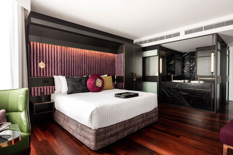 QT Perth - Perths Hotel 24