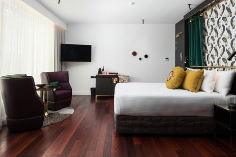 QT Perth - Perths Hotel 9