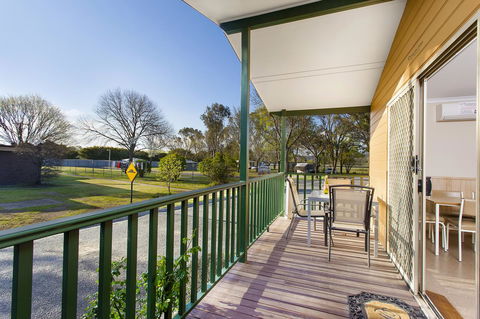 Armidale Tourist Park - Perths Hotel 31