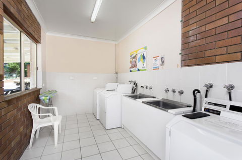 Armidale Tourist Park - Perths Hotel 30