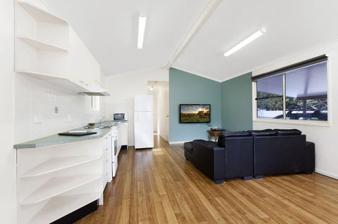 Armidale Tourist Park - Perths Hotel 7