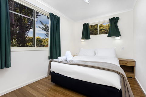 Armidale Tourist Park - Perths Hotel 11
