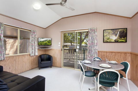Armidale Tourist Park - Perths Hotel 36