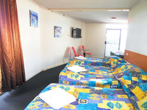 Econo Lodge Rivervale - Perths Hotel 24