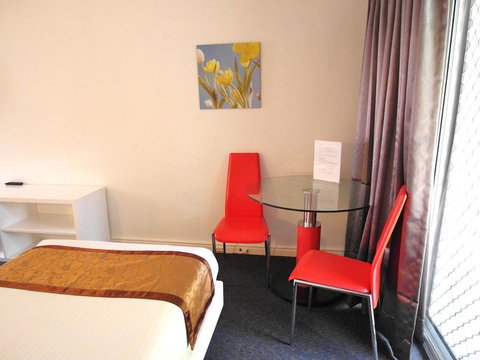Econo Lodge Rivervale - Perths Hotel 13