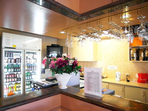Econo Lodge Rivervale - Perths Hotel 14