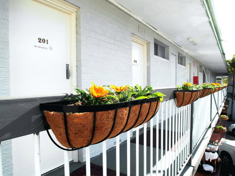 Econo Lodge Rivervale - Perths Hotel 1