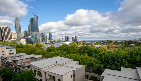Perth Short Stays - Perths Hotel 9