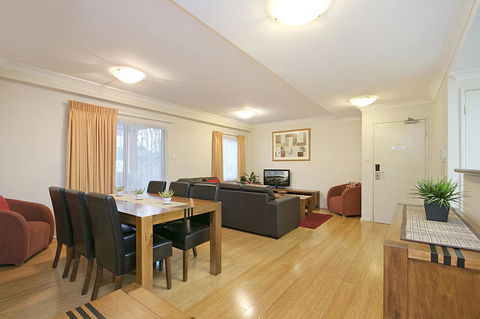 Perth Short Stays - Perths Hotel 39