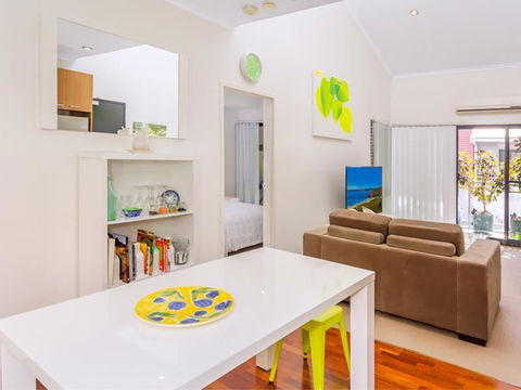 Home Apartment - Perth City Centre - Free WiFi - Perths Hotel 6