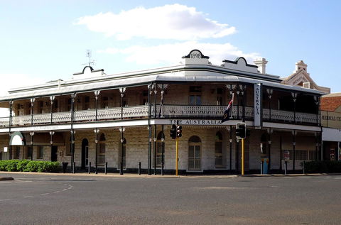The Palace Hotel Kalgoorlie - Perths Hotel 0