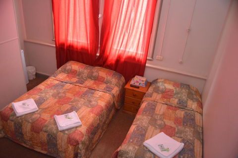 The Palace Hotel Kalgoorlie - Perths Hotel 2