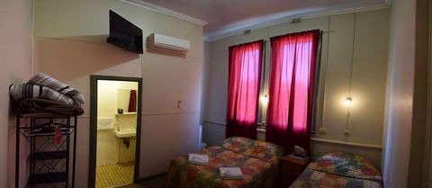The Palace Hotel Kalgoorlie - Perths Hotel 3