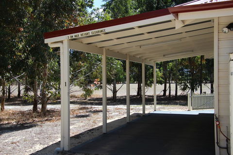 Sapphire Chalets, Augusta - Perths Hotel 7