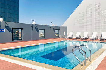 Mercure Perth with Perths Hotel