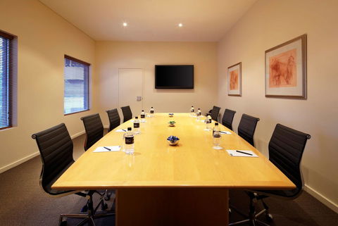 Residence On Langley Park - Perths Hotel 21