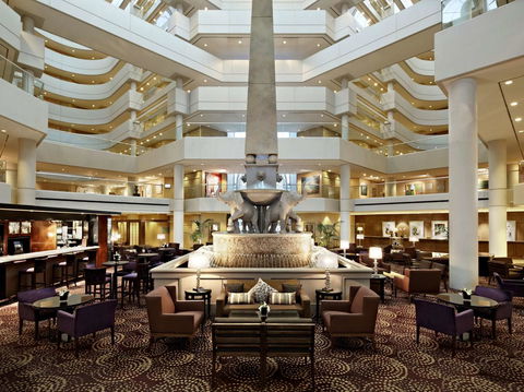 Residence On Langley Park - Perths Hotel 9