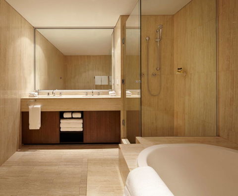 Residence On Langley Park - Perths Hotel 13