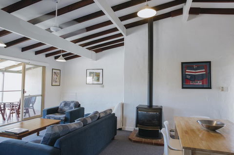 Canal Rocks Beachfront Apartments - Perths Hotel 29