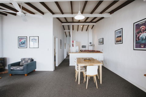 Canal Rocks Beachfront Apartments - Perths Hotel 23