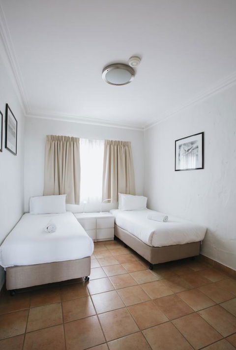 Canal Rocks Beachfront Apartments - Perths Hotel 32