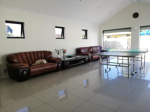 Perth Lake Side Lodge - Perths Hotel 15