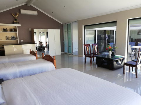 Perth Lake Side Lodge - Perths Hotel 10
