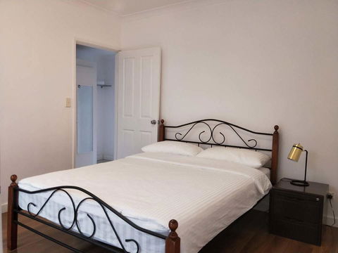 Perth Lake Side Lodge - Perths Hotel 8