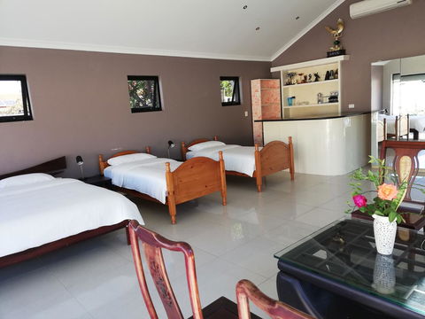 Perth Lake Side Lodge - Perths Hotel 11