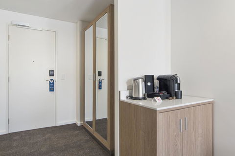 Metro Hotel Perth - Perths Hotel 1