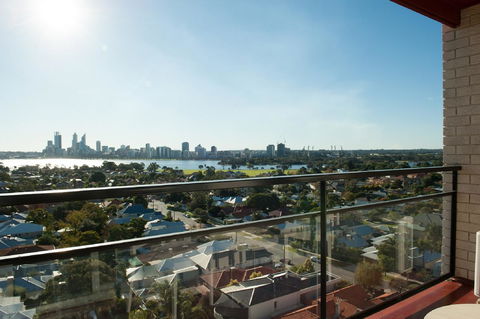 Metro Hotel Perth - Perths Hotel 6