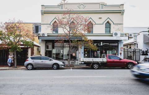 Captain\'s Heritage Cottage - Central Fremantle 2 Bedroom Historic Cottage - Perths Hotel 17