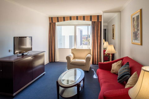 Seasons Of Perth - Perths Hotel 11