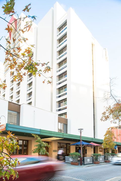 Seasons Of Perth - Perths Hotel 20