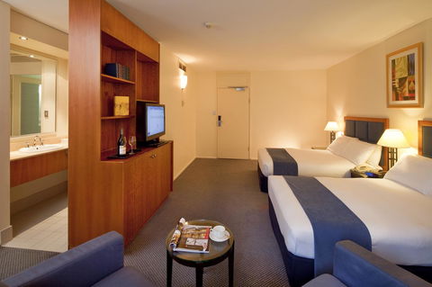 Seasons Of Perth - Perths Hotel 31