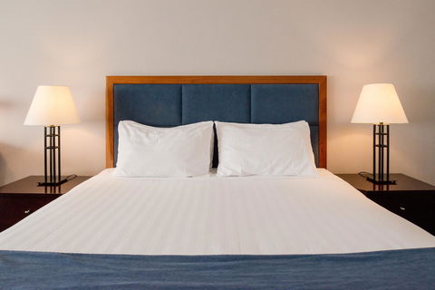Seasons Of Perth - Perths Hotel 8