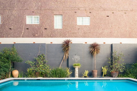 Seasons Of Perth - Perths Hotel 17